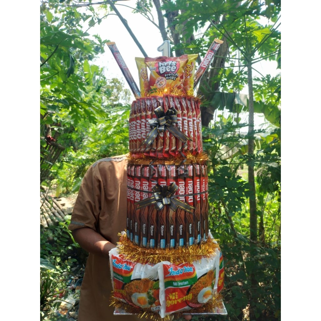 

Tower snack/ Snack tower chocolatos/ Hadiah spesial/ kado ultah
