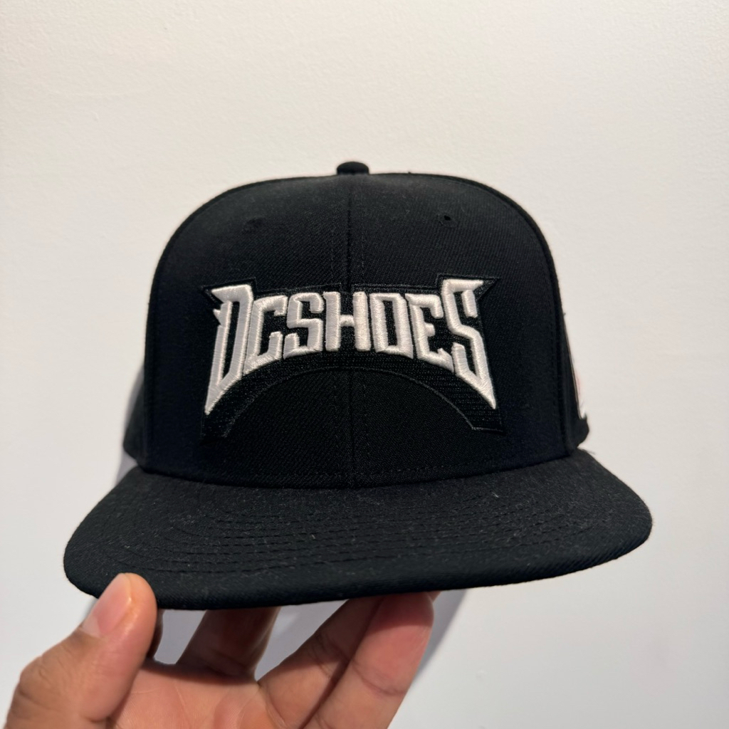 TOPI PRIA DC ORIGINAL EAGLE CHAMP SNAPBACK