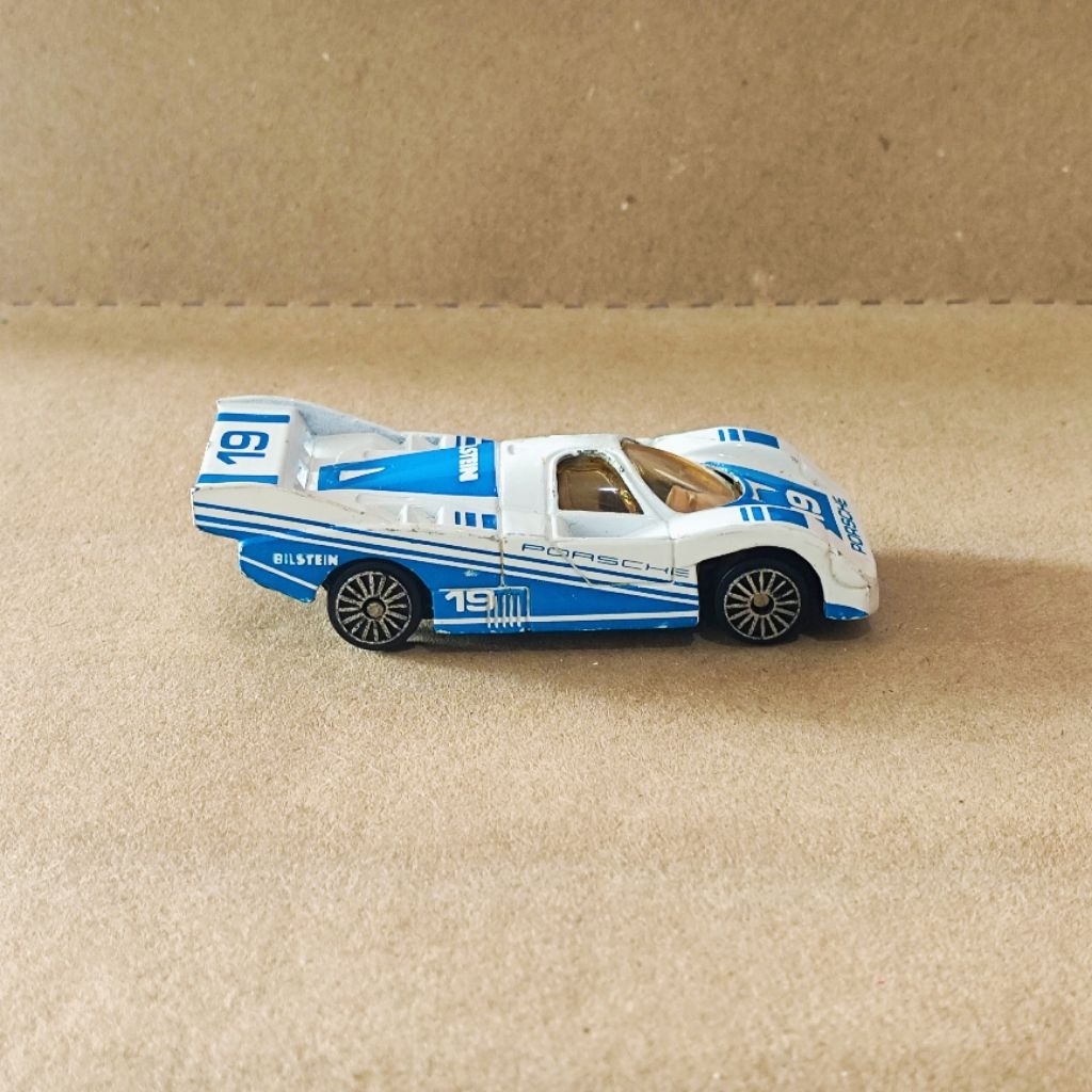 MAISTO SPECIAL EDITION - PORSCHE 956/962 BILSTEIN
