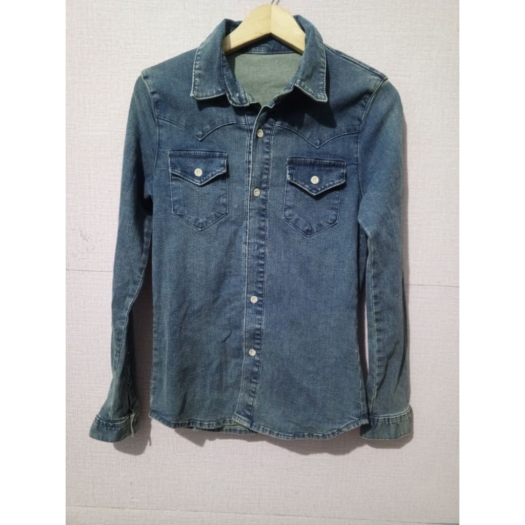 Baju jacket kemeja jeans wanita Digreen size S second