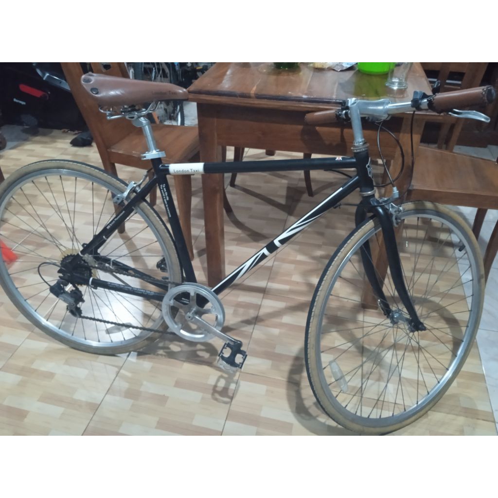 Sepeda Roadbike London taxi 700c - Full Original