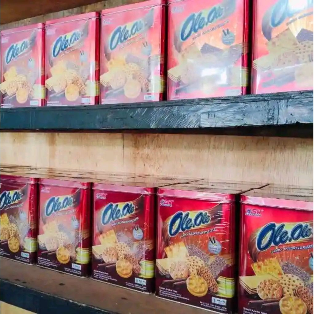 

biskuit roti kaleng ole-ole