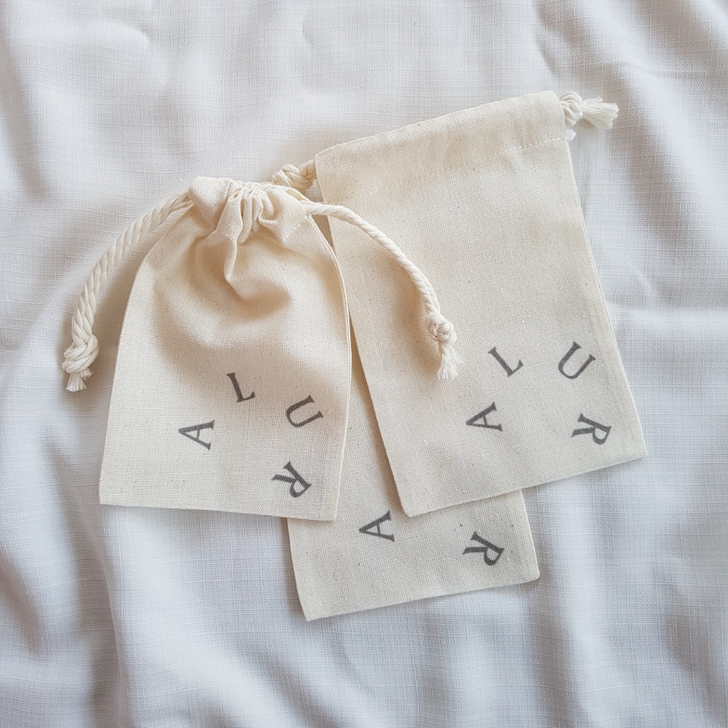 Custom Pouch Serut Ukuran kecil Blacu / Kanvas Marsoto Cream / Kanvas Putih / Pouch serbaguna