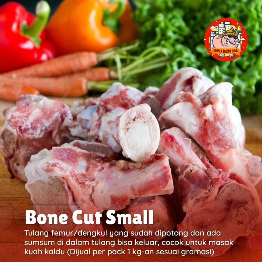 

PORK FEMUR BONE TULANG PAHA ISI SUMSUM BABI POTONG UNTUK MASAK KALDU BROTH