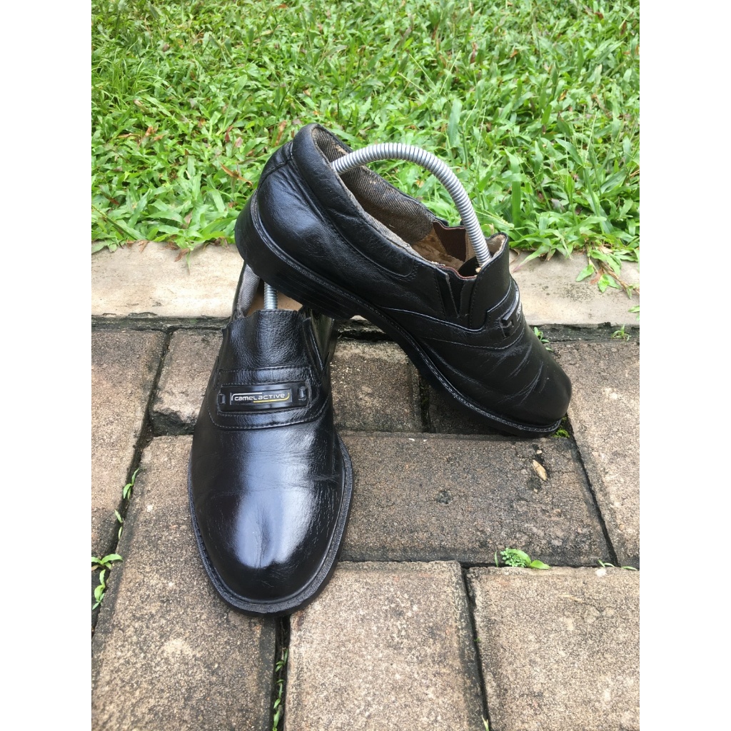 Sepatu Second Original Kulit Slip On Camel Active