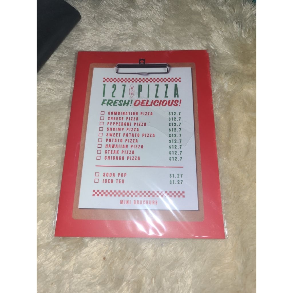 nct 127 sharing season greeting jungwoo taeil yuta diary brochure photocard postcard