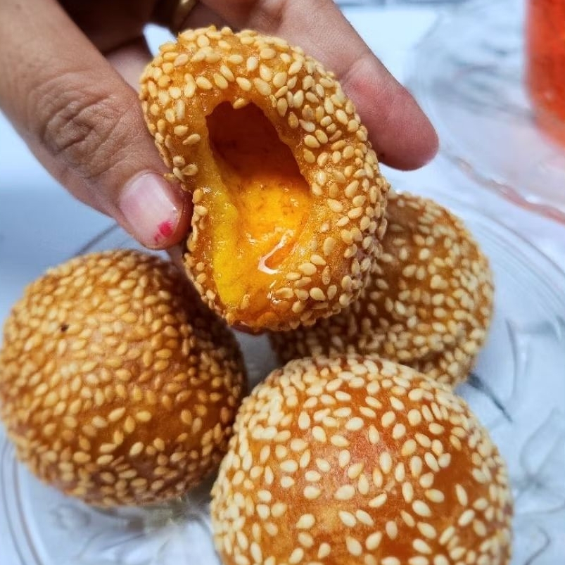 

ONDE ONDE/ ONDE MOCHI TELUR ASIN MATANG LUMER DI MULUT