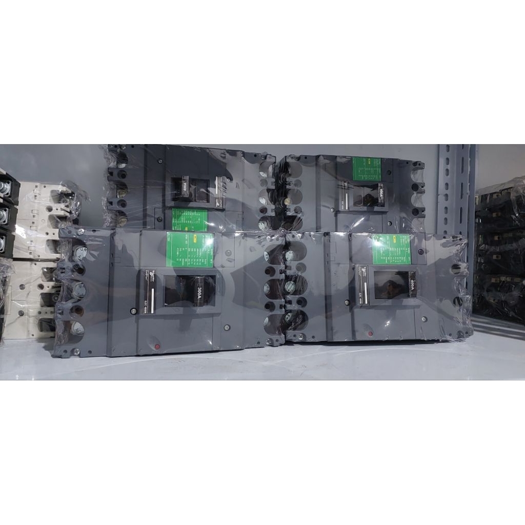 MCCB EZC 400N 400A/350A/300A