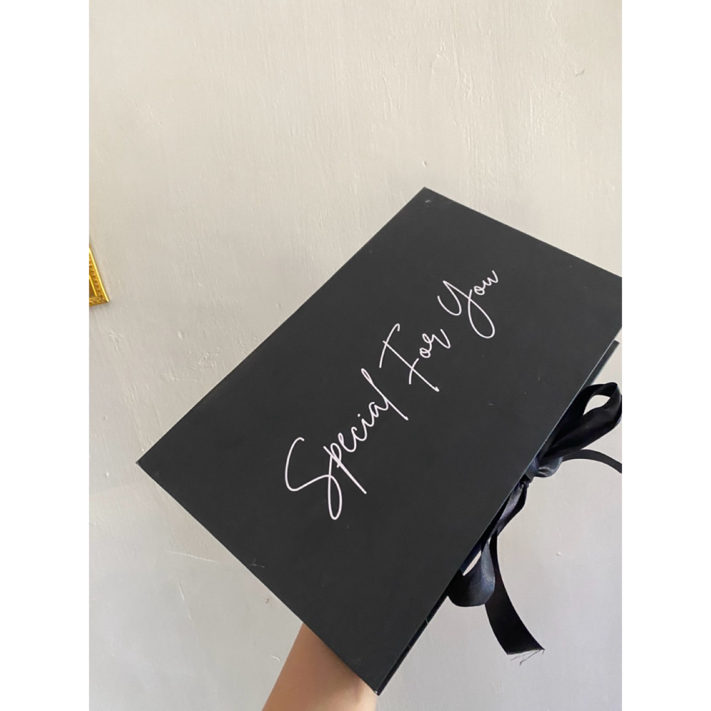 

siap kirim!!!!! box kado spcial for u panjang 31cm lebar 20cmtinggi 7cm e