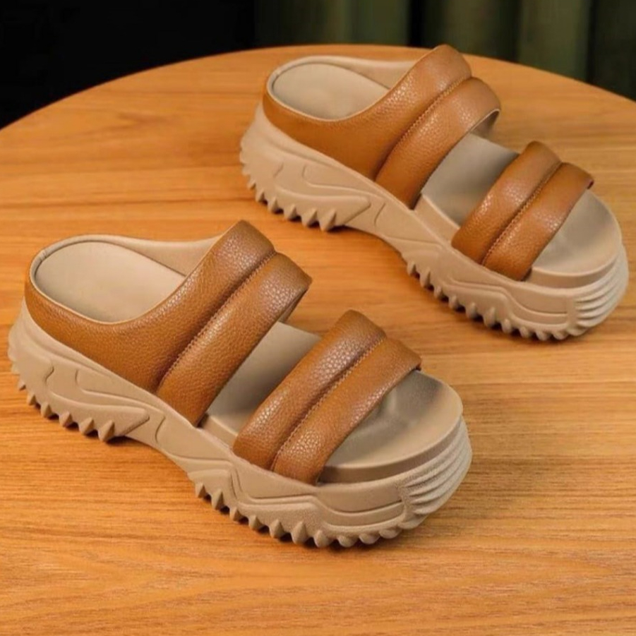 AND STORE  - Sendal Koleksi Tebarui Model Selop Ban 7 Garis Lurus Plain Hak Tebal 7cm Wedges Wanita 