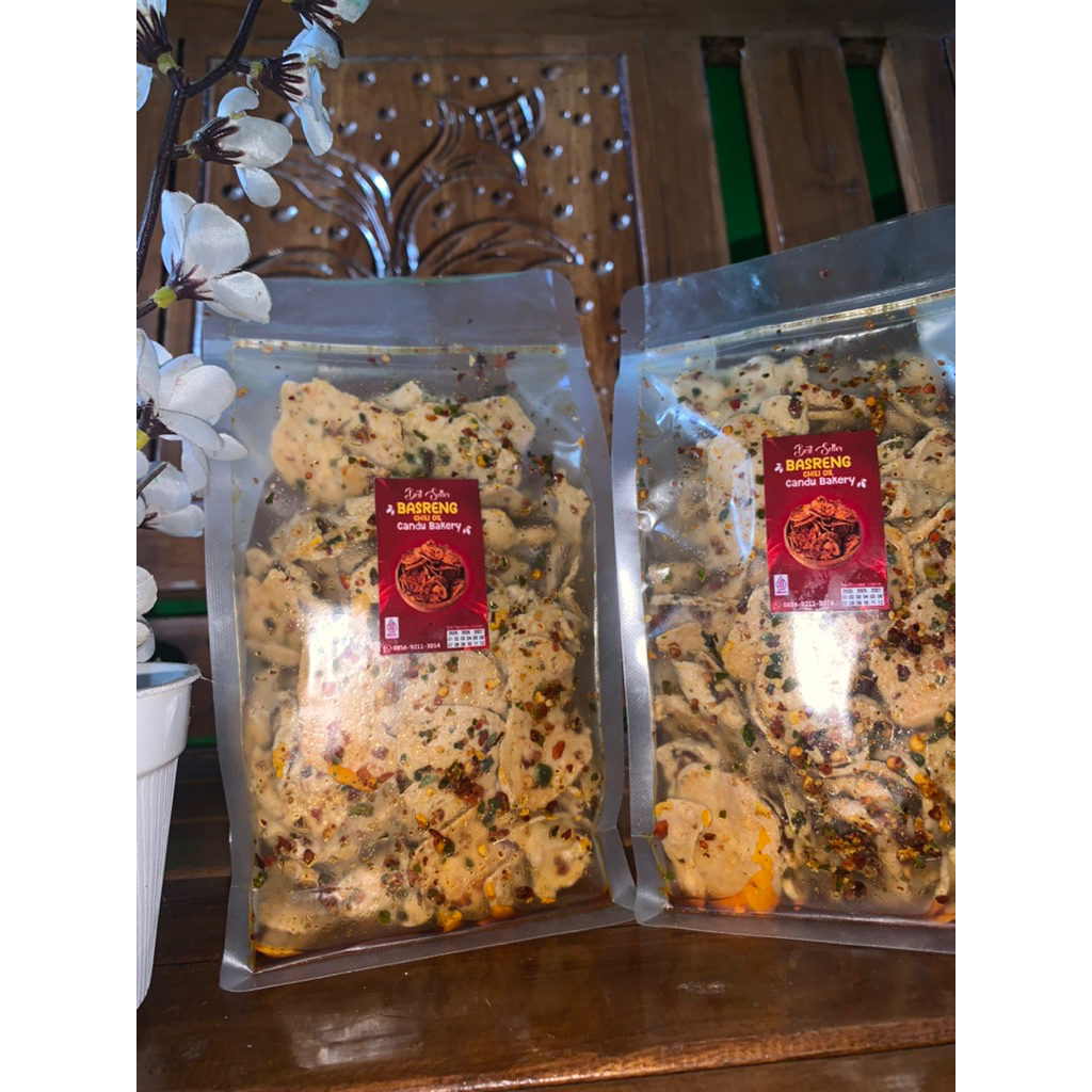 

Basreng chili oil pedas daun jeruk