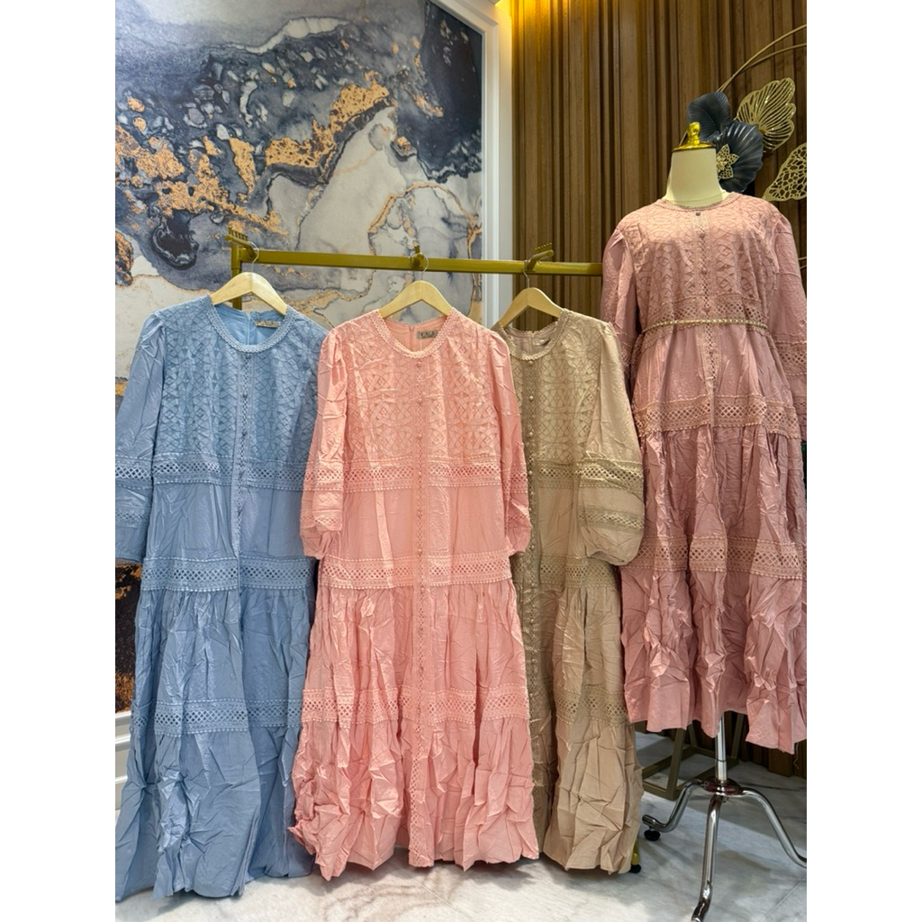 161 gamis renda / gamis renda motif / gamis wanita / gamis wisuda / gamis kondangan / gamis murah