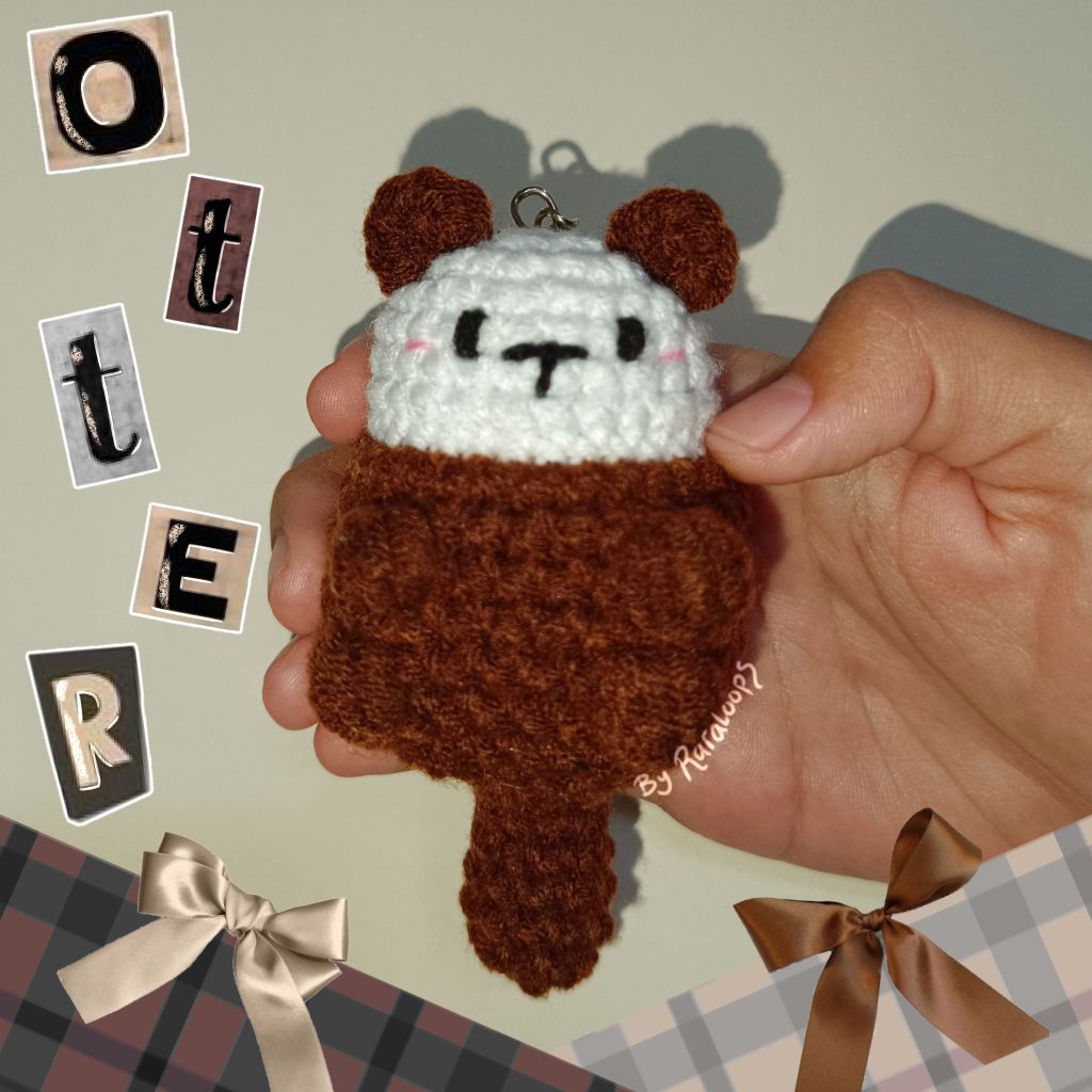 Amigurumi Otter Keychain | Otter Keychain Crochet | Gantungan Kunci Berang-berang