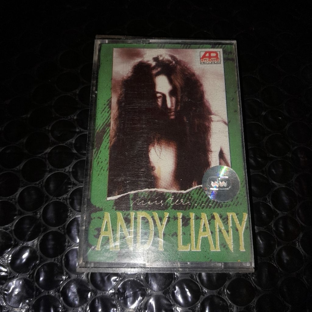 kaset pita andy liany misteri