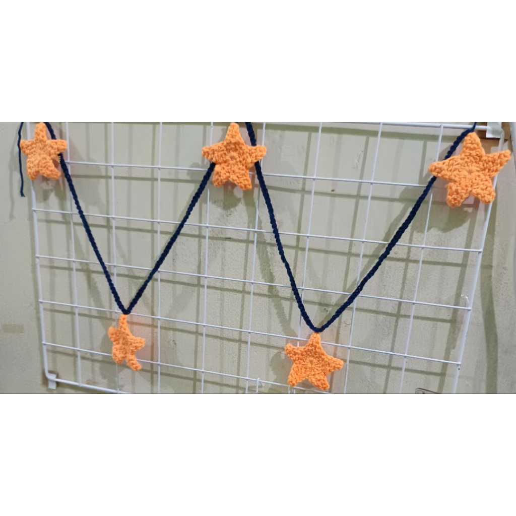 hiasan dinding kamar rajut