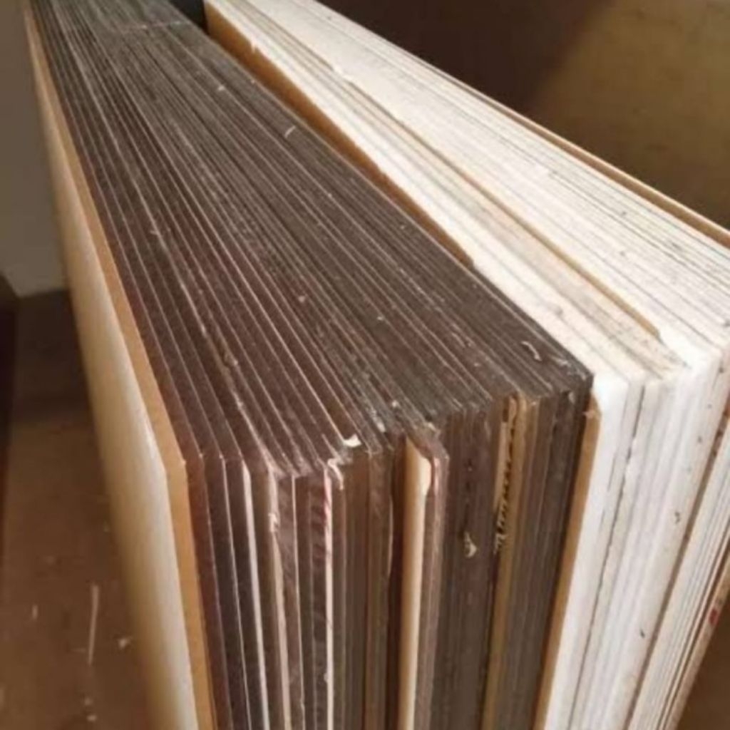 

acrylik sheet bening 3mm x 1mtr x 1mtr ( acrylik bening potongan )