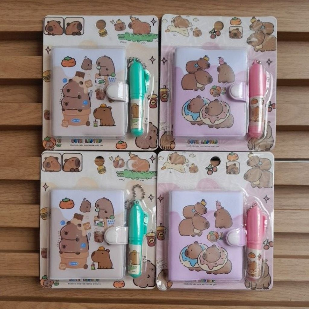 

BUKU CATATAN MINI KAPIBARA DAN GANTUNGAN KUNCI PENA