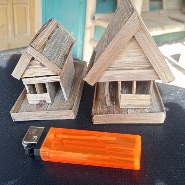 miniatur rumah bambu aquarium