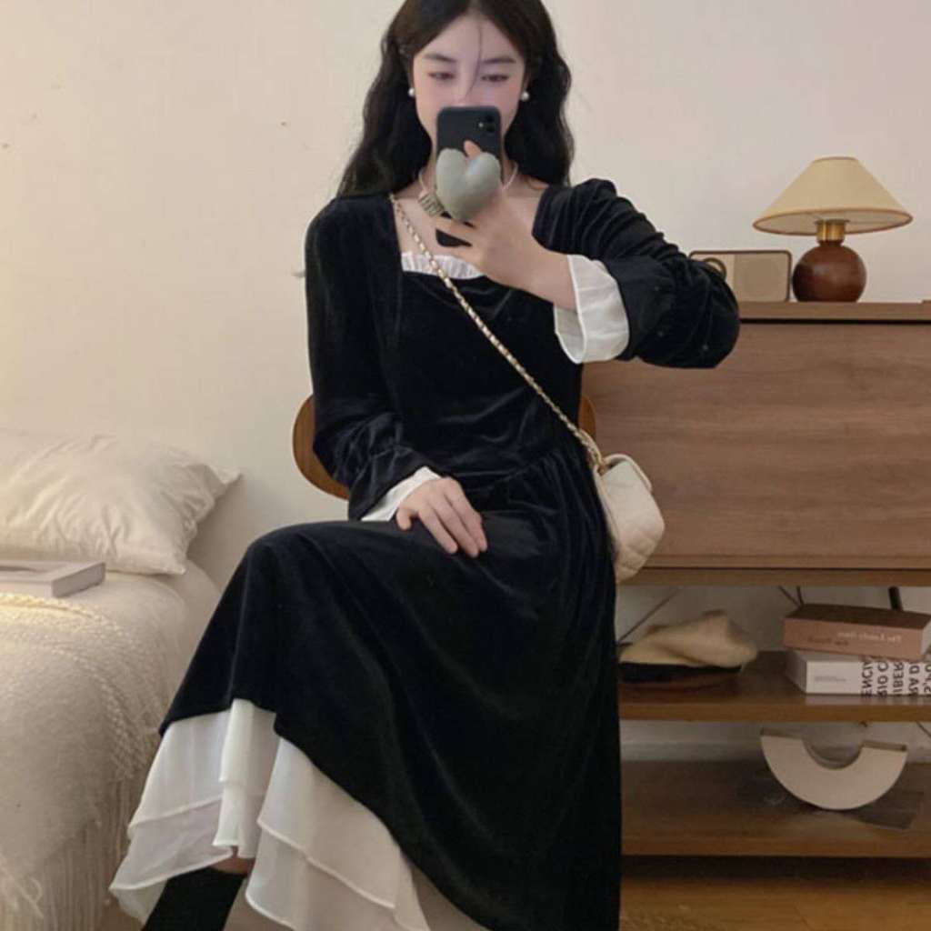 Dress Beludru Hitam Vintage Korea – Gaun Musim Dingin Elegan dengan Aksen Putih