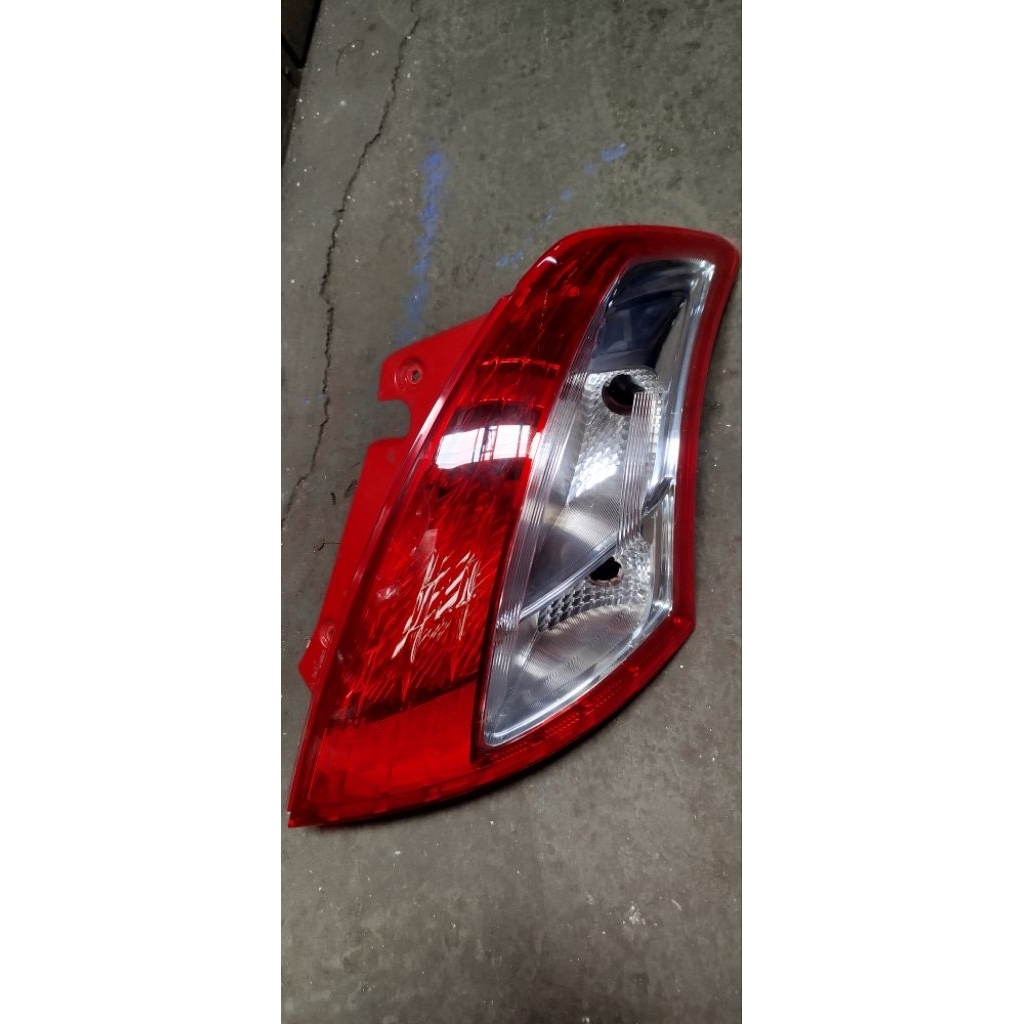 LAMPU BELAKANG SUZUKI SWIFT 2014-2017, STOP REM SWIFT 2014-2017, STOP REM SUZUKI SWIFT