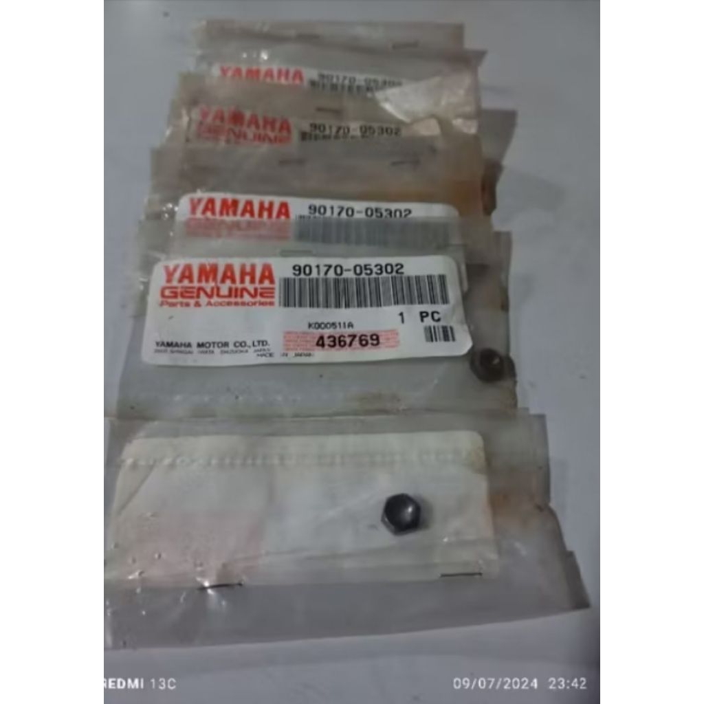 BAUT SETELAN KLEP YAMAHA ORIGINAL YAMAHA MADE IN JAPAN