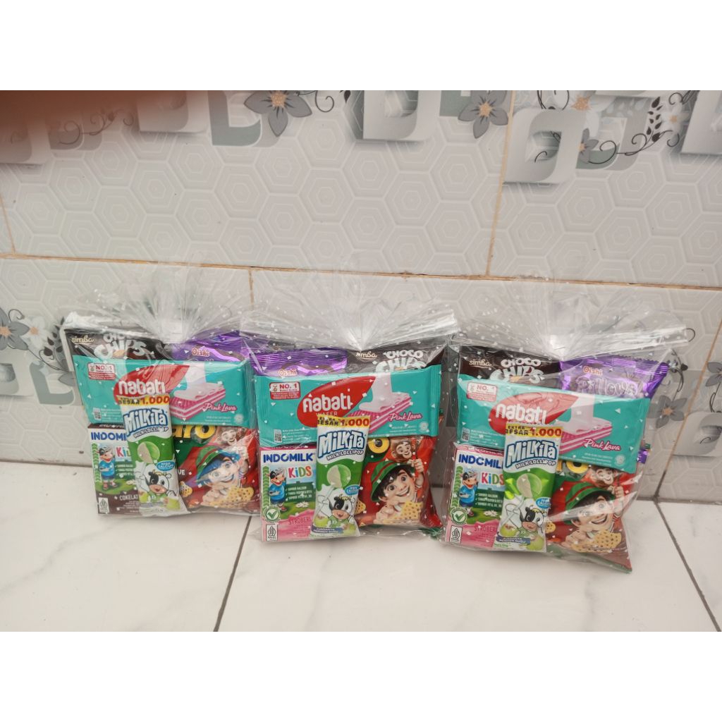 

Hampers Snack ultah Anak /Bingkisan Snack ultah