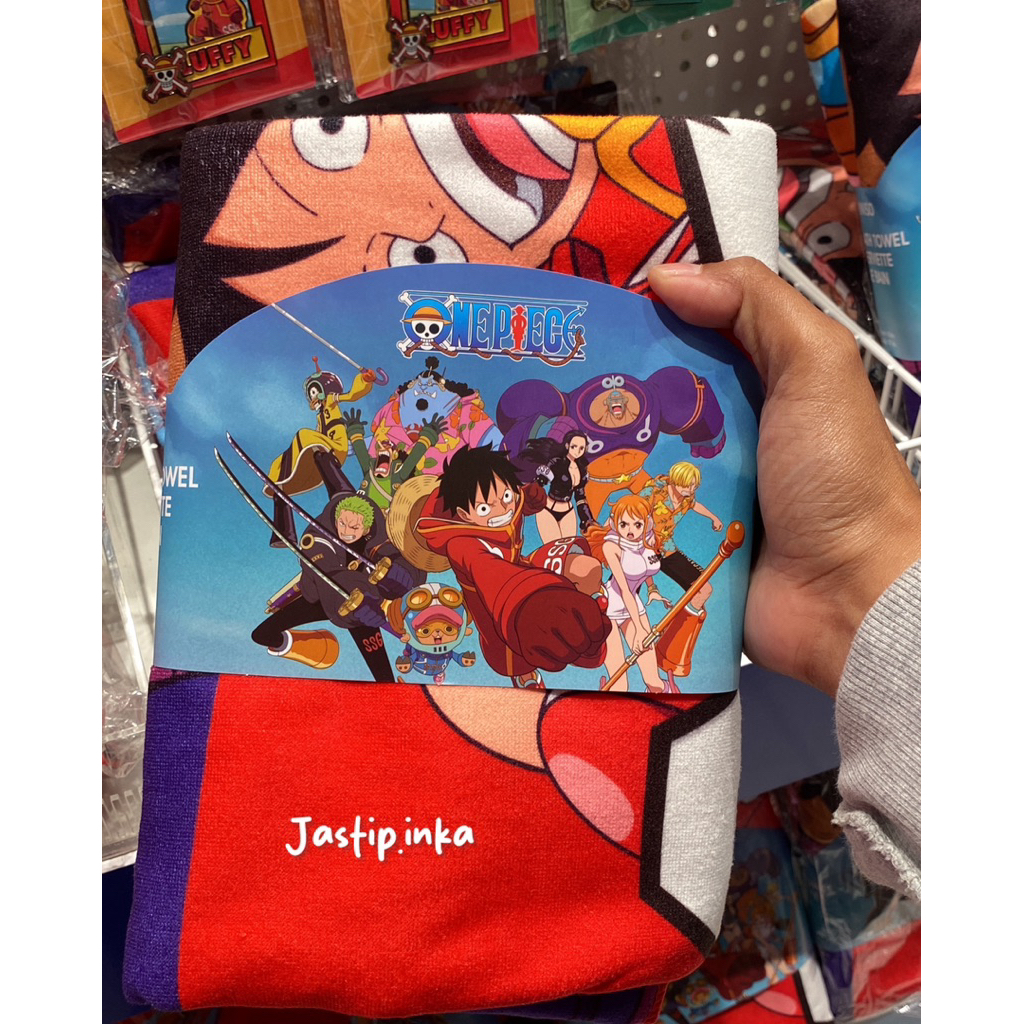 Miniso X one piece - handuk one piece