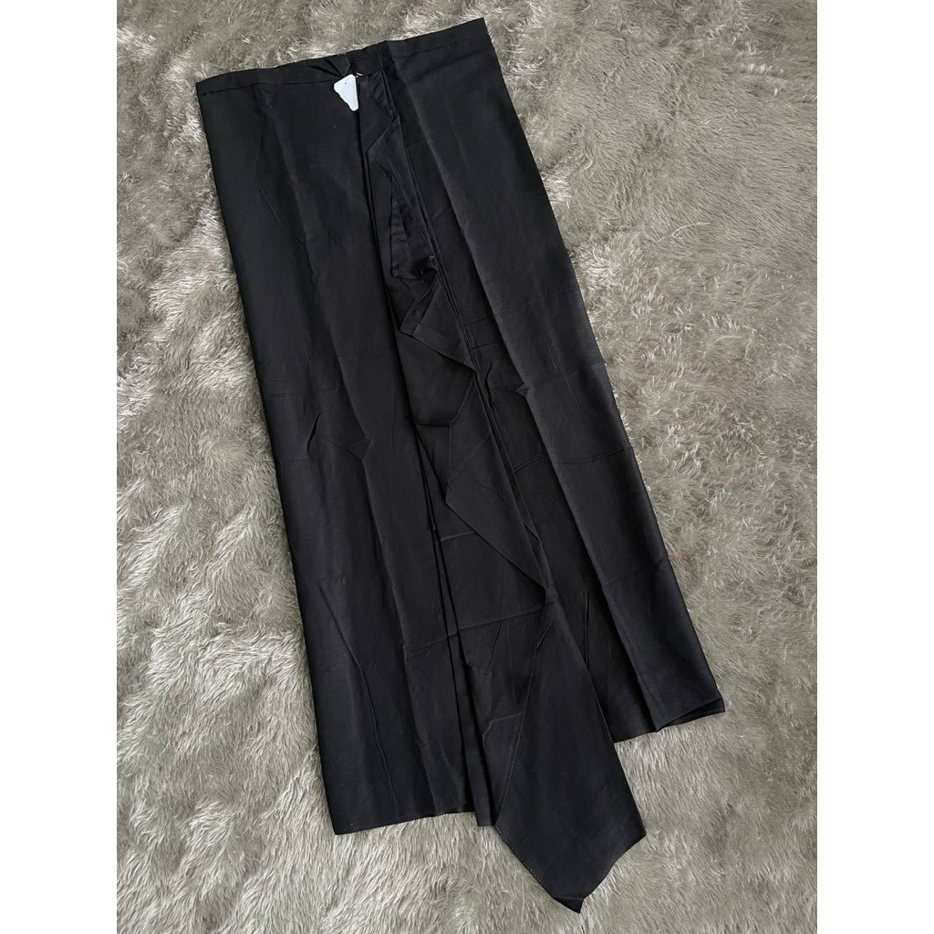 Kamen cowok setengah jadi dewasa