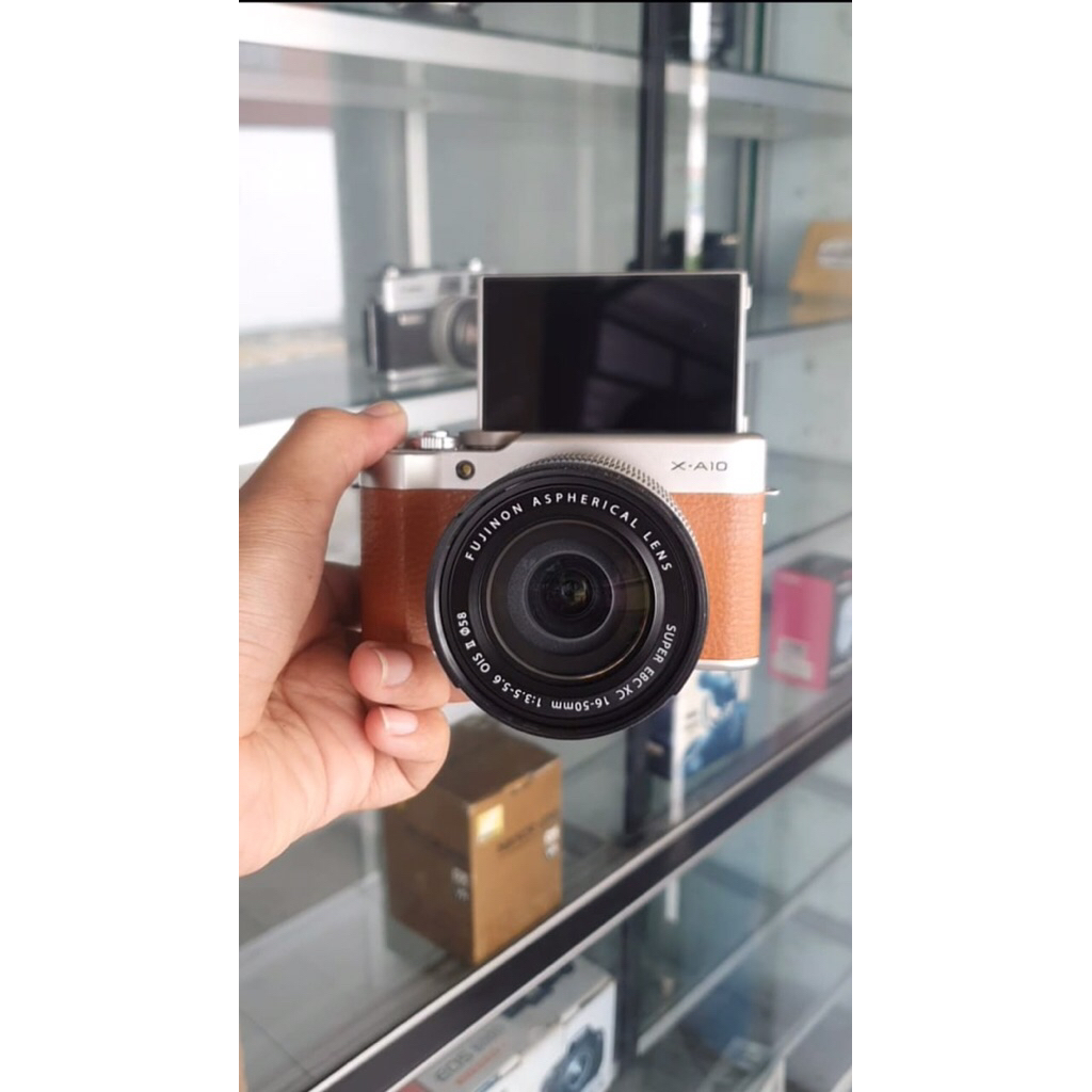 Mirrorless Fujifilm xa10