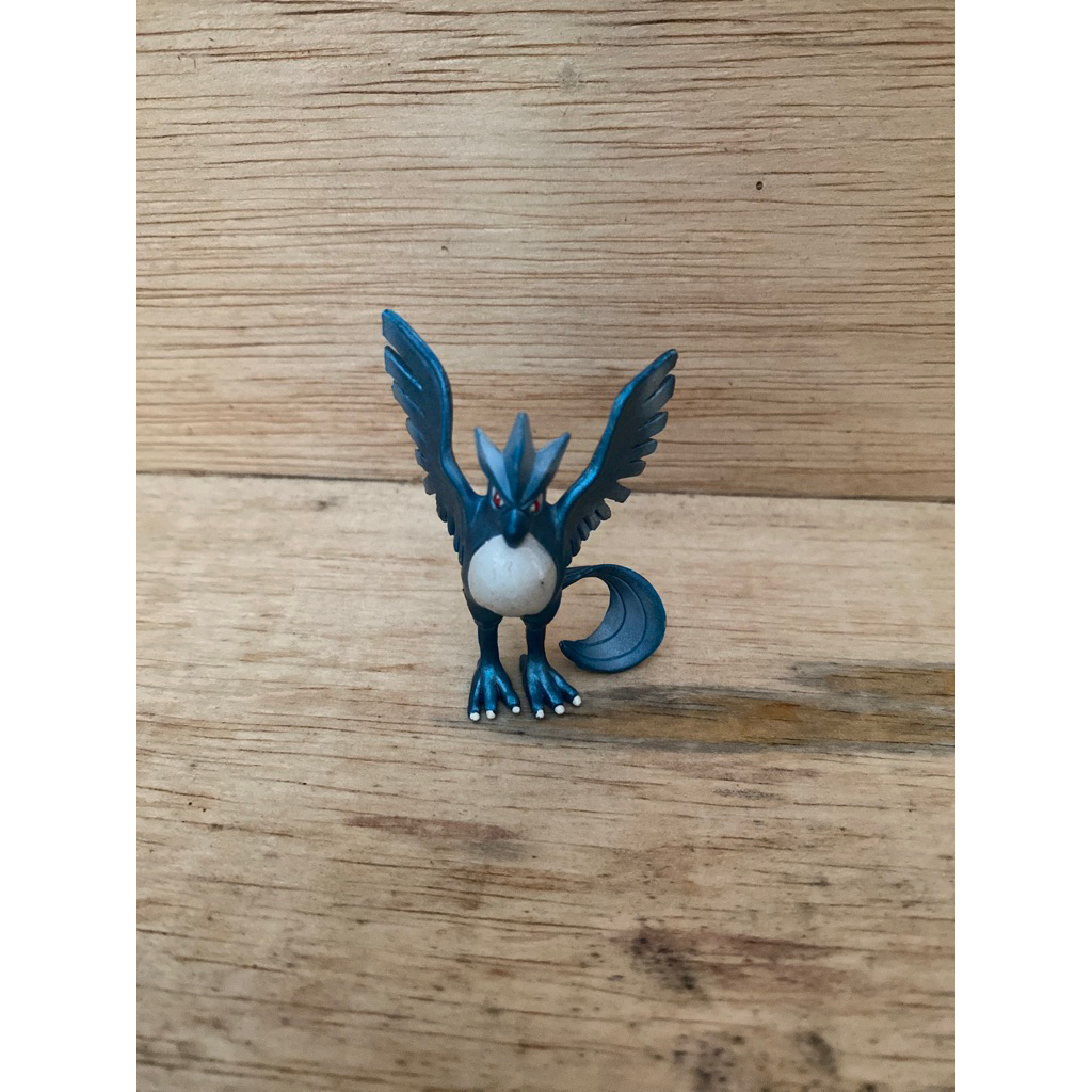 ACTION FIGURE / KOLEKSI / HIASAN POKEMON ARTICUNO TOMY