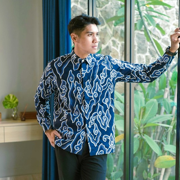 BATIK TRUSMI Kemeja Pria Lengan Panjang Batik Pria Jumbo Motif Mega Mendung Birawa Premium