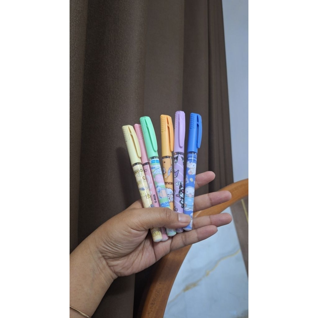 

bolpen SANRIO dapat 6pcs | free pouch | gel ink pen 0.5