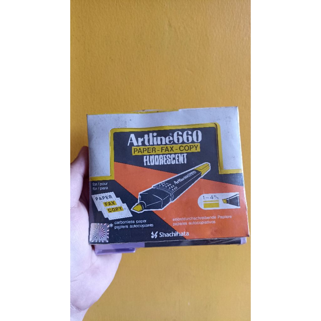 

Artline660
