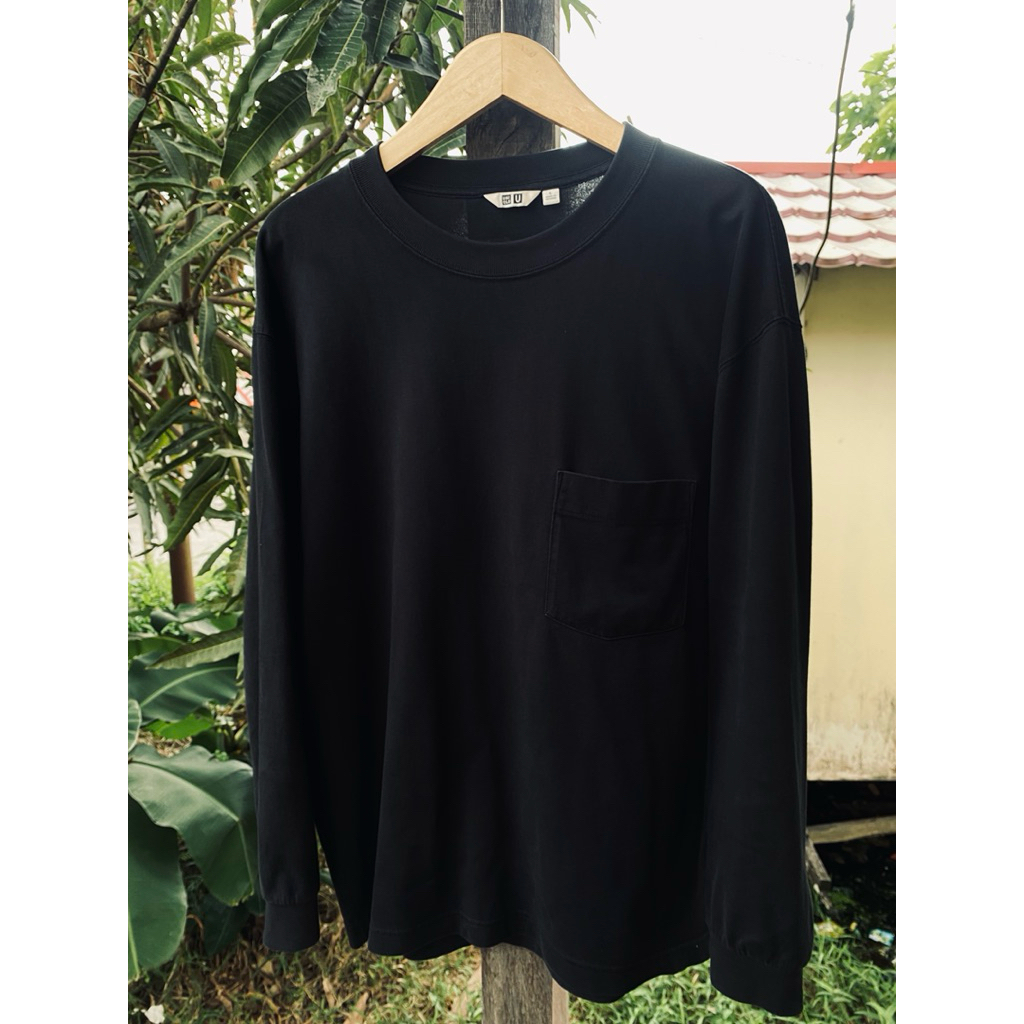 LONGSLEEVE UNIQLO POCKET BLACK