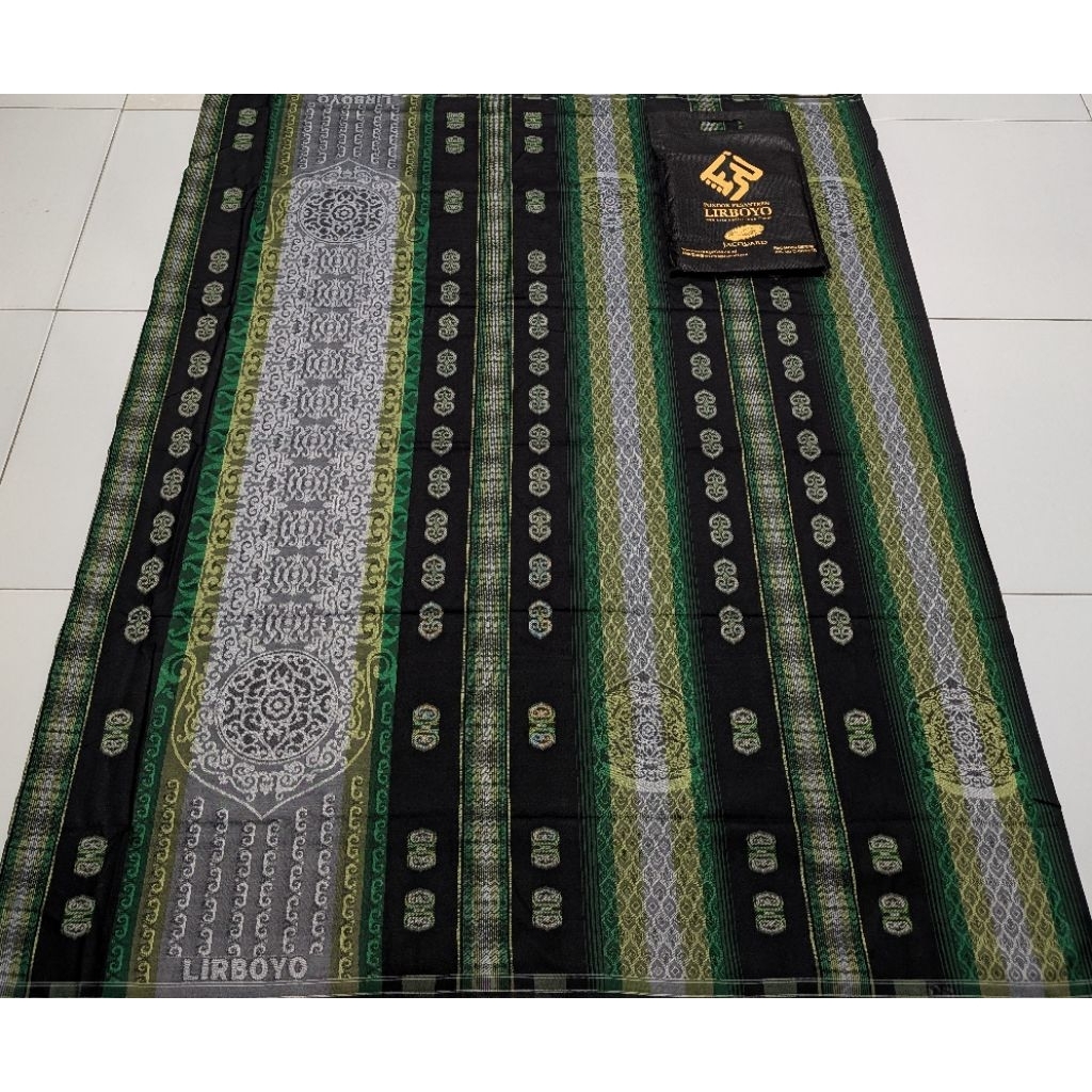 Sarung Lirboyo Jaguard