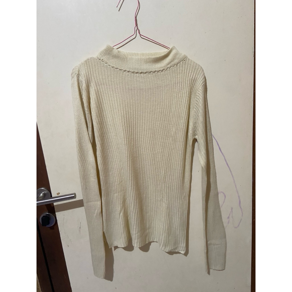 PRELOVED TURTLENECK