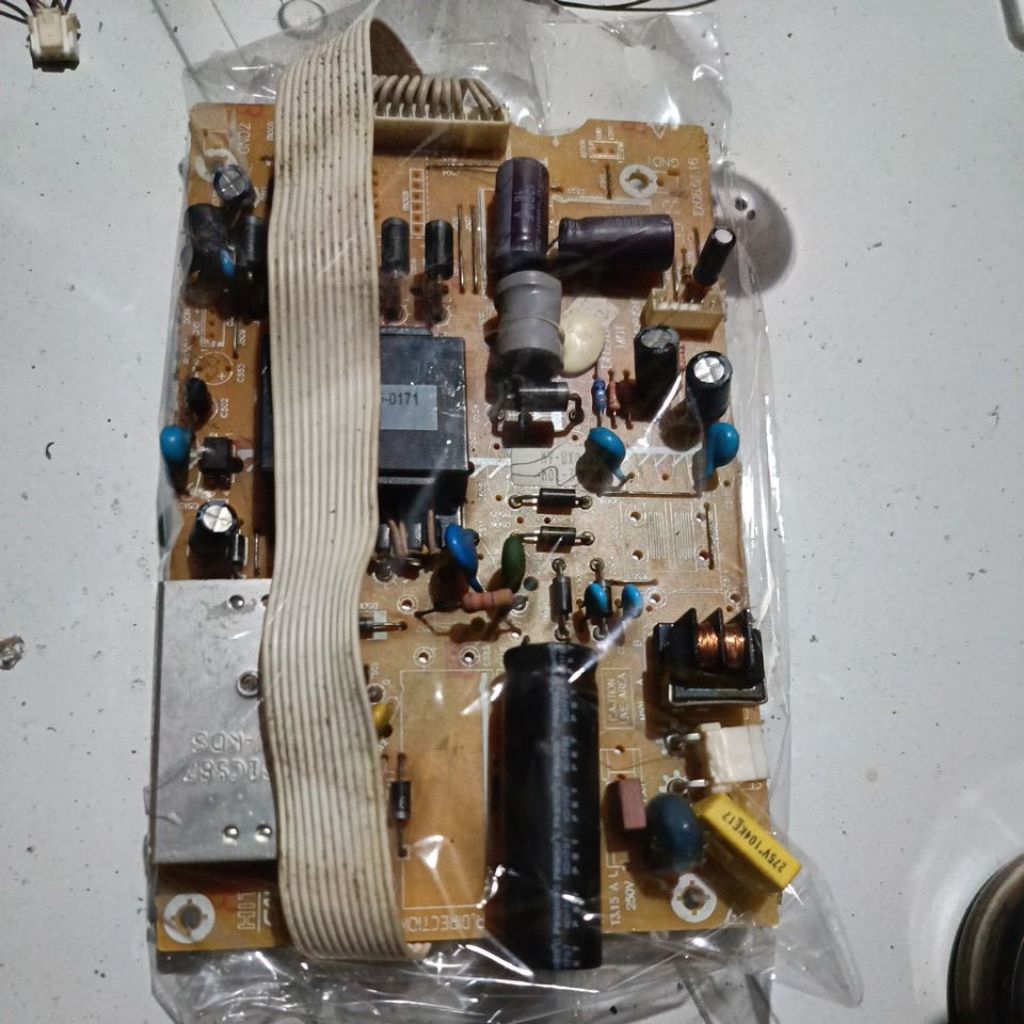 psu pld 32d9505 powersuplay tv polytron pld32d9505