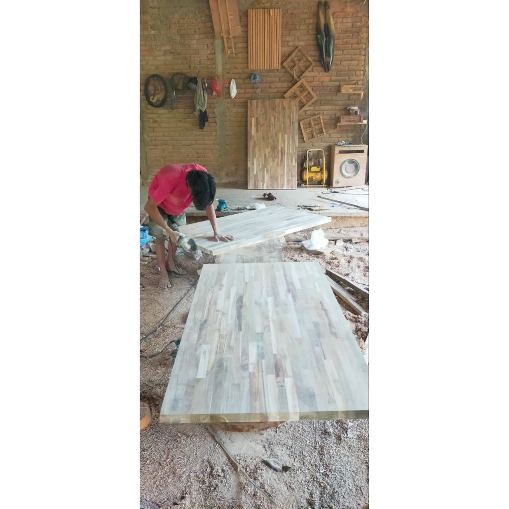 Bamboogrove_ Papan Meja Laminasi Kayu Jati Perhutani