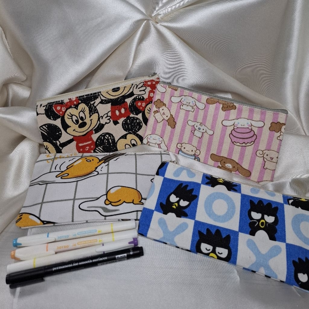 

Tempat Pensil Kanvas Karakter Sanrio