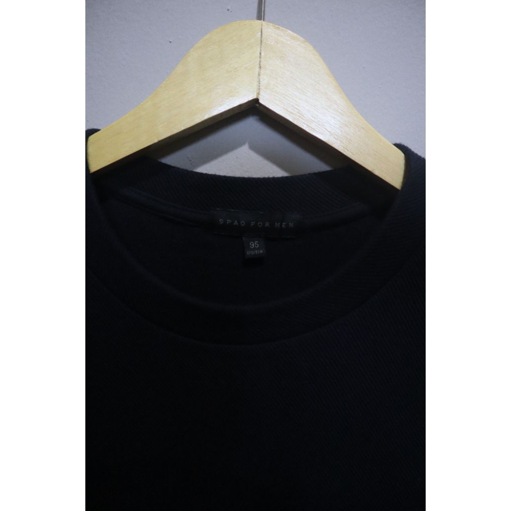 Sweatshirt hitam polos