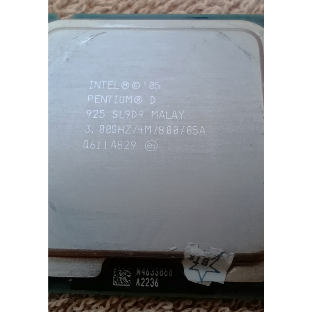 (BEKAS) Processor Intel Pentium D 925/SL9D9/Malay/3 GHz/