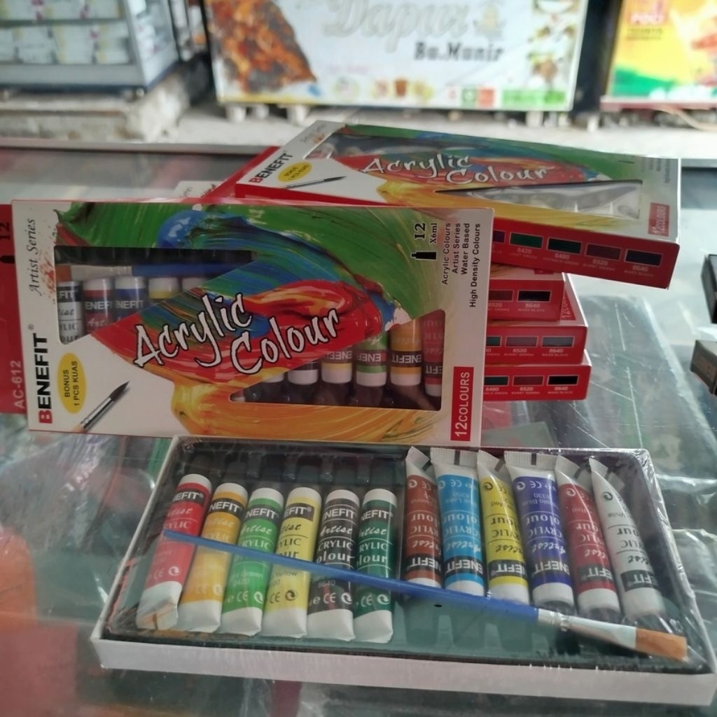 

Cat Akrilik 12 Warna Benefit / Acrylic Colour 12 Warna Benefit / Cat Acrylic Free Kuas