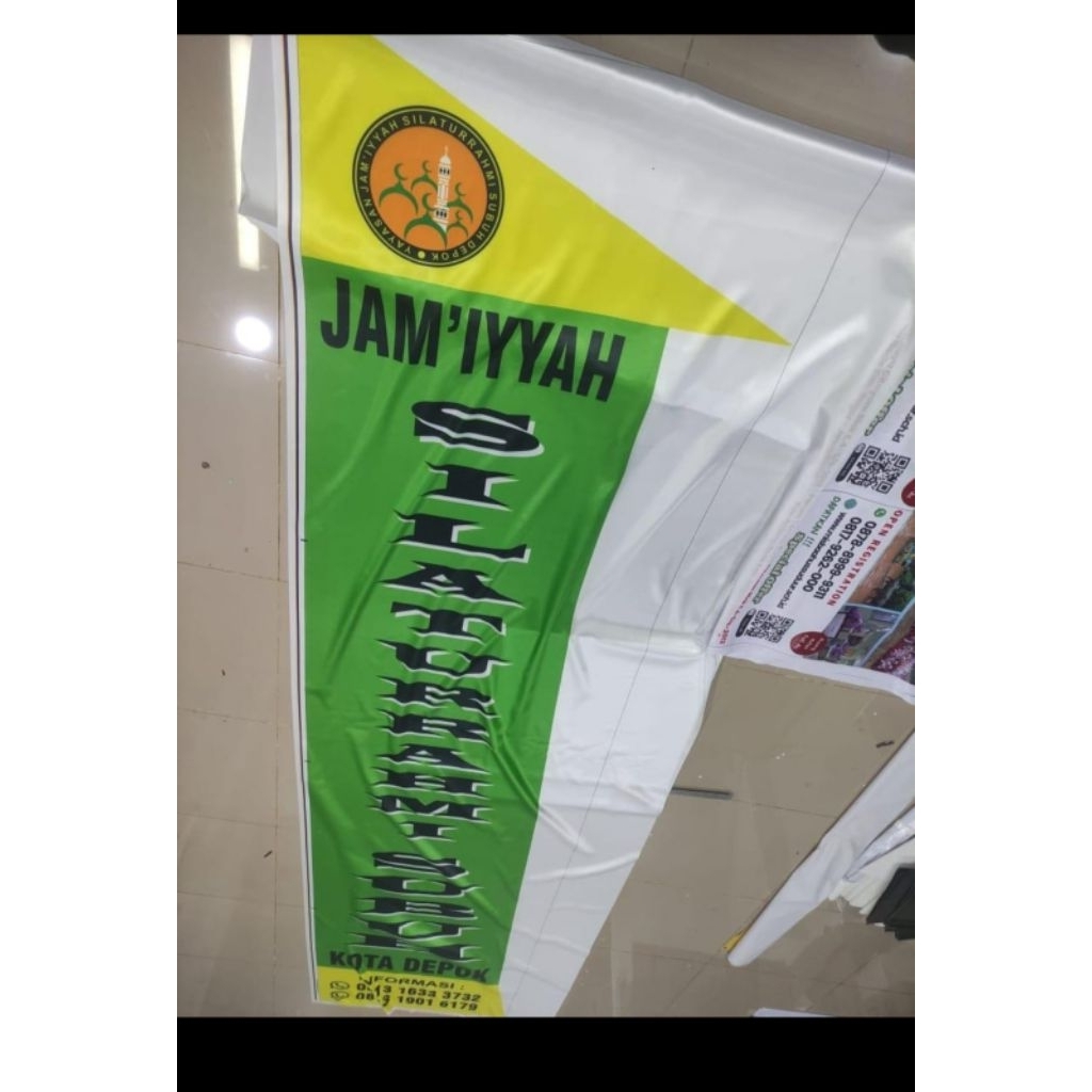 

Umbul-Umbul / Spanduk Satin