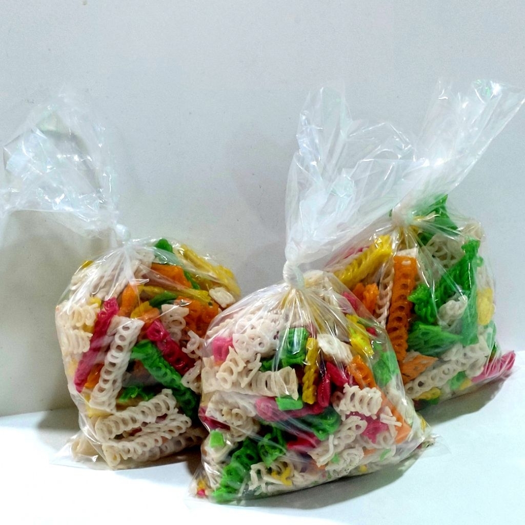 

KRUPUK WARNA BENTUK TANGGA BERAT 220 GRAM