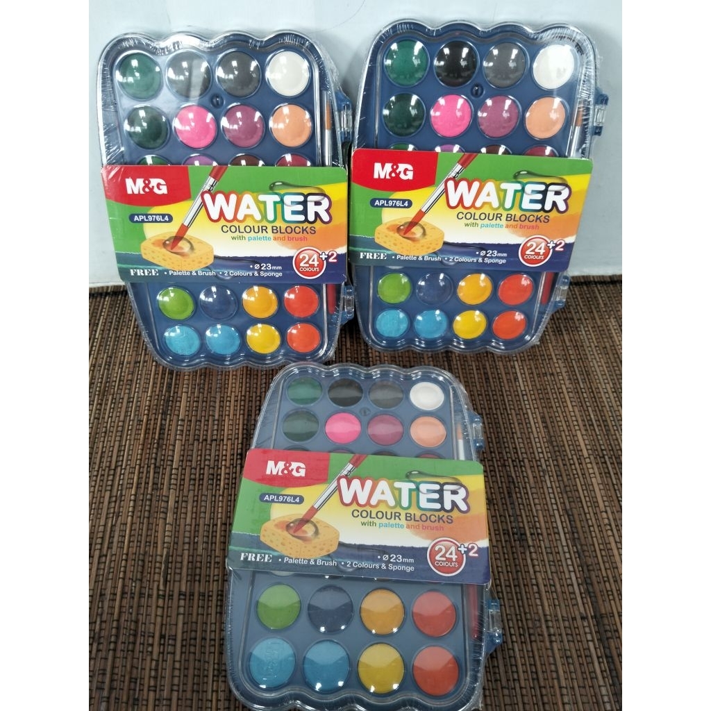 

Cat Air Padat M&G isi 24