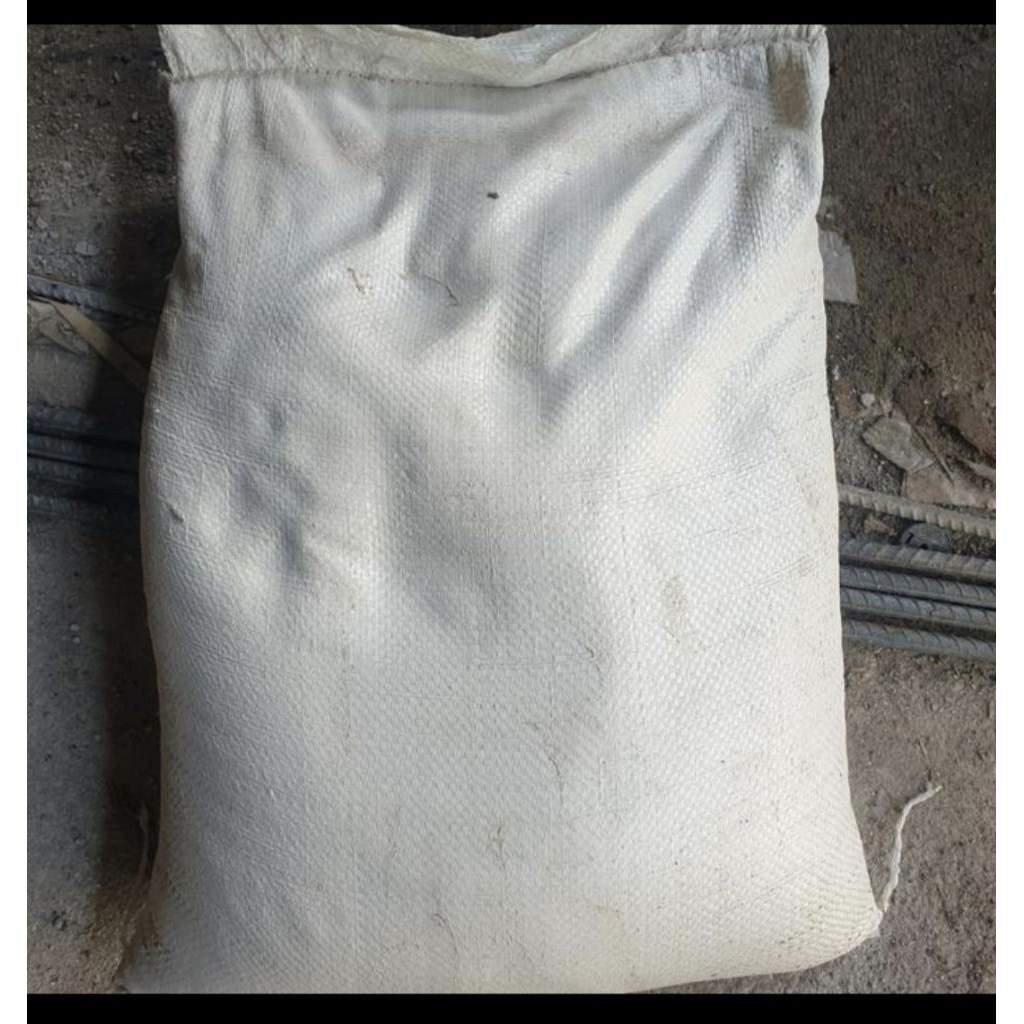 

Kapur Kalsit isi 20/25 kg