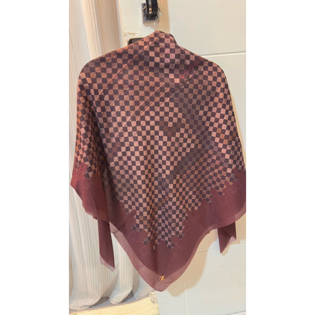 ZASKIA SUNGKAR Preloved Jilbab