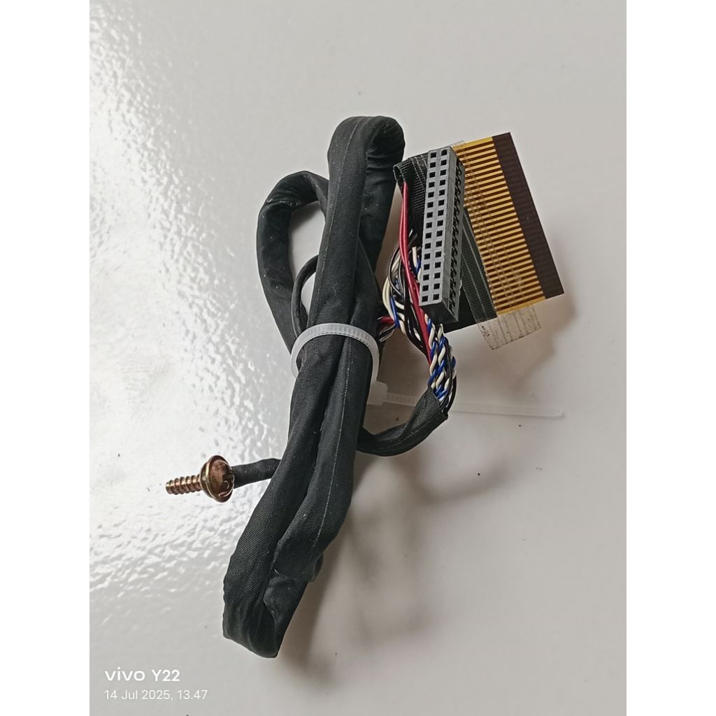 LVDS dari  Mainboard ke T-Con Panel untuk TV LED Polytron tipe :PLD32T7511 S