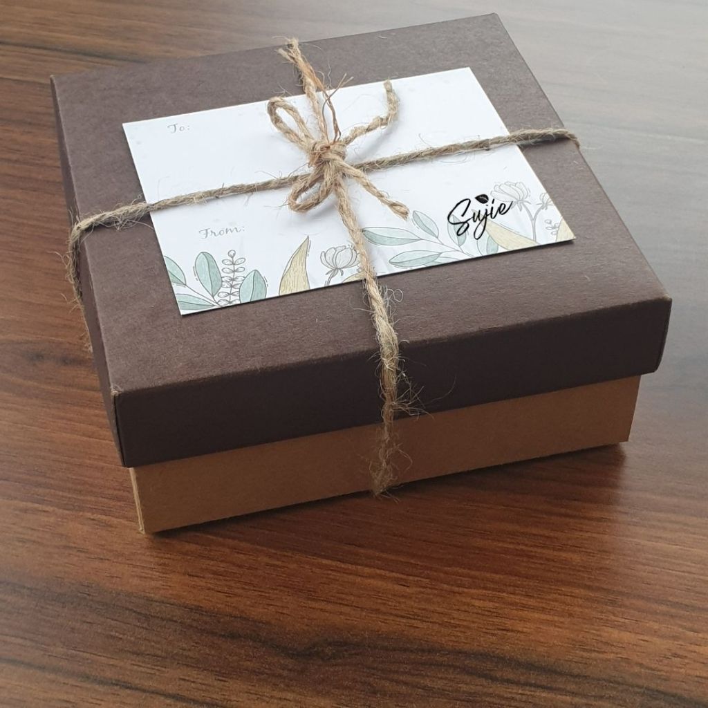 

SUJIE | Tambahan kemasan kado (khusus pembelian untuk kado)