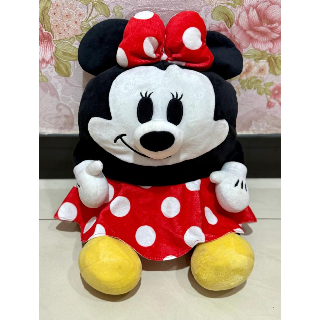 Boneka Plushie Minnie Mocchi-mocchi